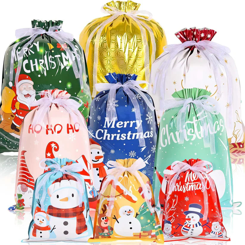 Christmas Gift Bags – Foil 32-Pack