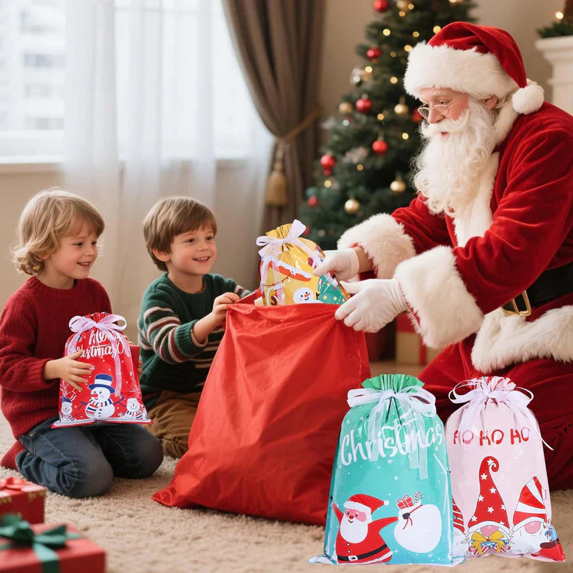 Christmas Gift Bags – Foil 32-Pack