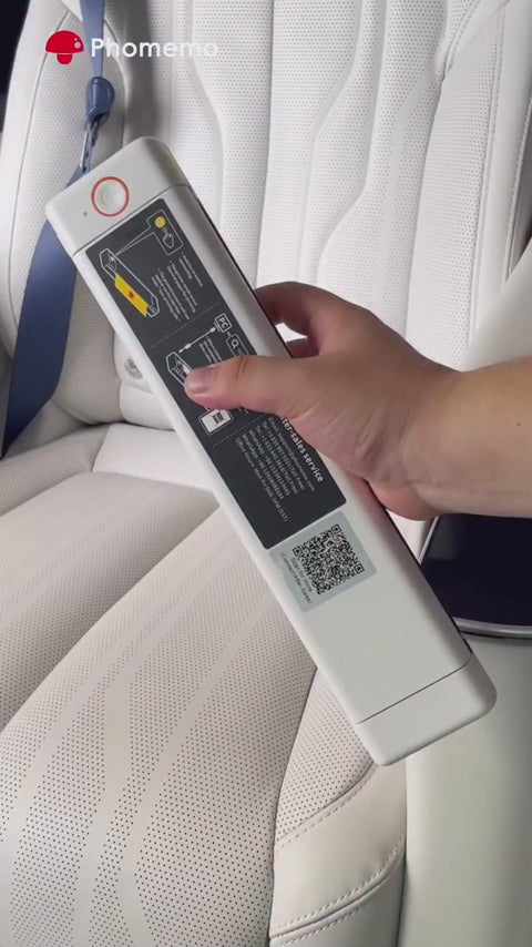 Phomemo M08F portable printer in use