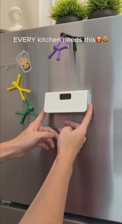 Mini bag sealer in action